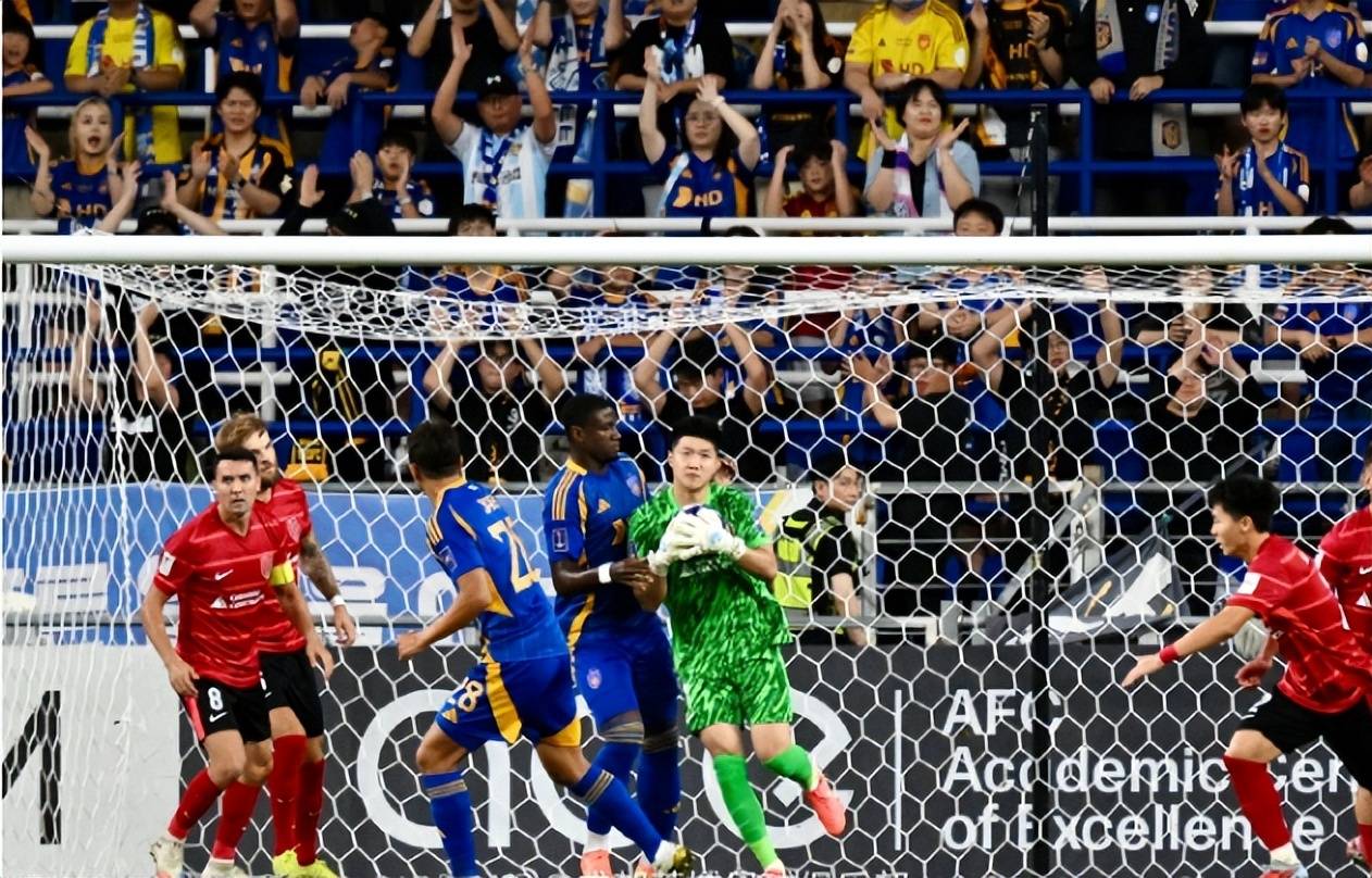 皇冠APP下载-风云突变成都蓉城冲刺阶段主帅复盘，欧篮联版图或变，震撼外界，团队化学反应显著的简单介绍